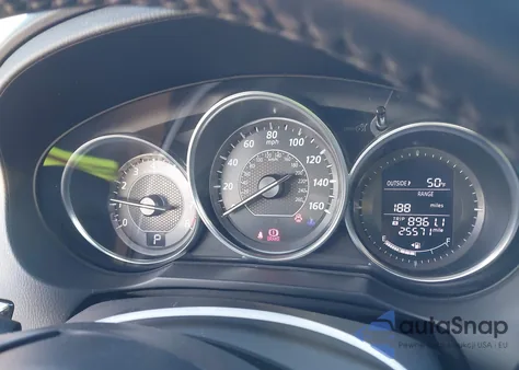 2015 Mazda Mazda6 I Sport z USA, uszkodzony, nr VIN JM1GJ1U66F1165070